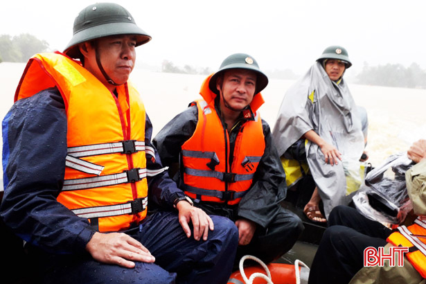 Hương Khê: Tập trung công tác tuyên truyền, chủ động phòng, chống thiên tai và tìm kiếm cứu nạn.